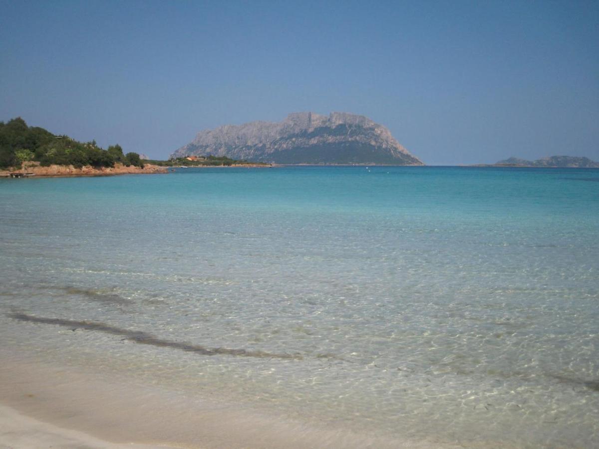 Porto Istana Beach House ออลเบีย ภายนอก รูปภาพ
