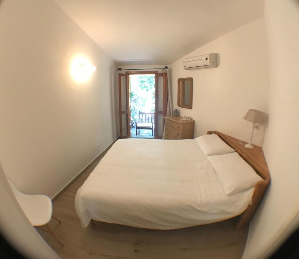 Porto Istana Beach House ออลเบีย ภายนอก รูปภาพ